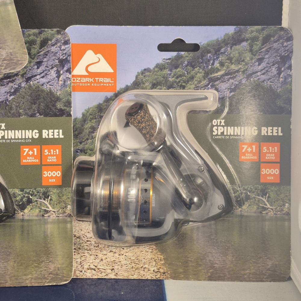 Ozark Trail Spinning Reel - Silver and Gold Accents - Picture 4 of 5